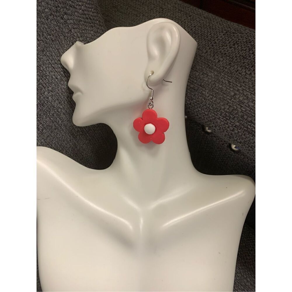 Daisy Dangle Flower Earrings